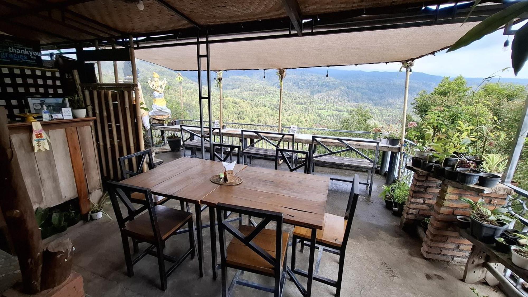 Umah De Madya & Rooftop De Madya Munduk  Ngoại thất bức ảnh