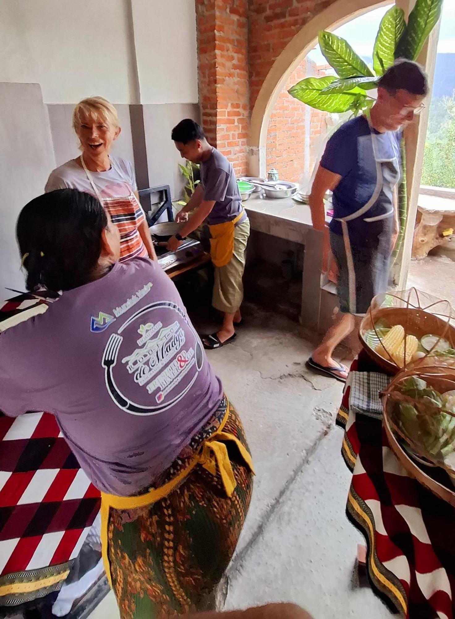 Umah De Madya & Rooftop De Madya Munduk  Ngoại thất bức ảnh