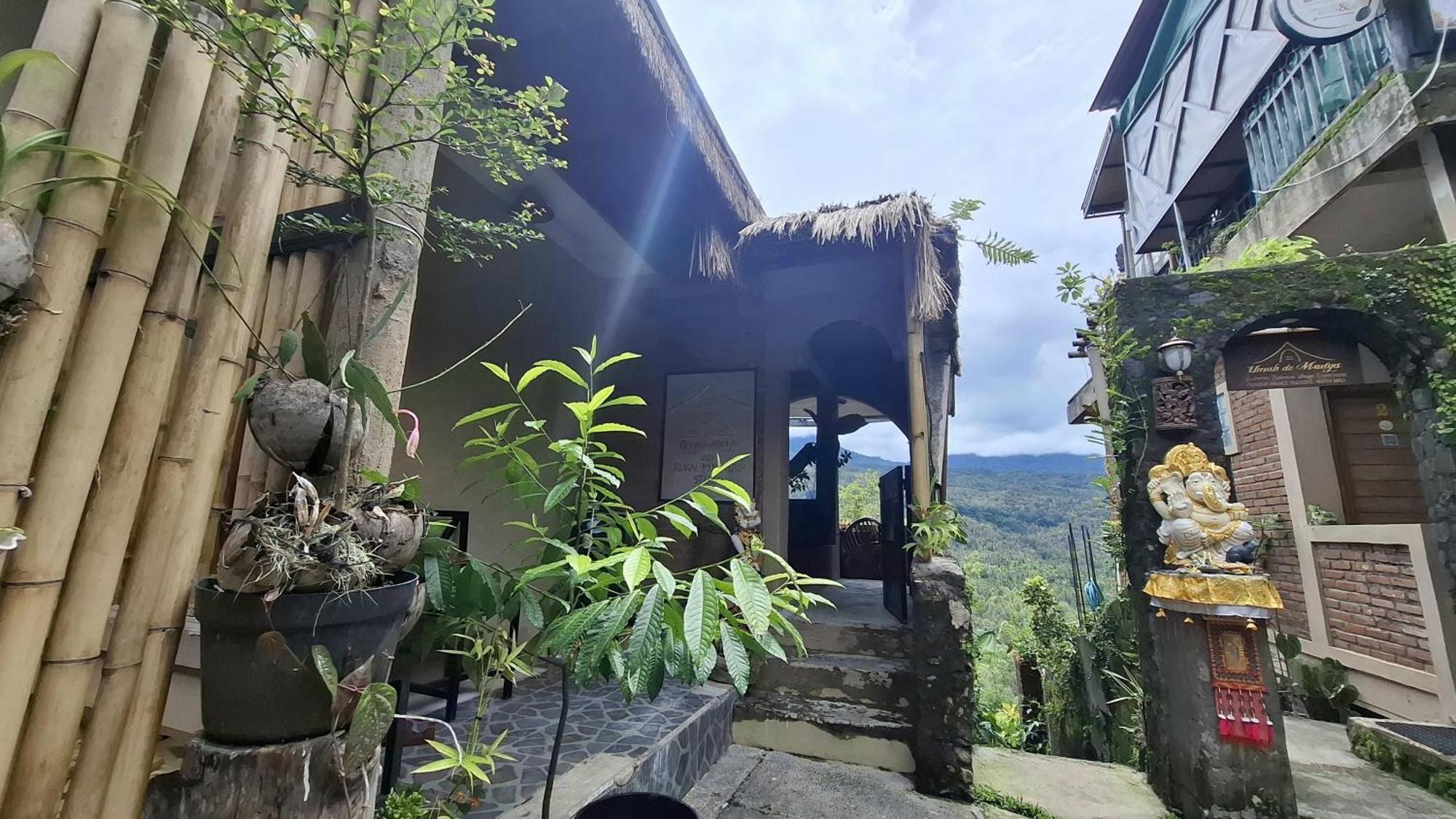 Umah De Madya & Rooftop De Madya Munduk  Ngoại thất bức ảnh